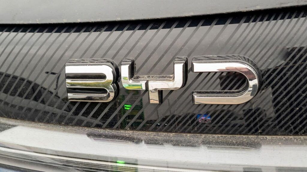 BYD inova no Japão com seu novo mini carro elétrico!