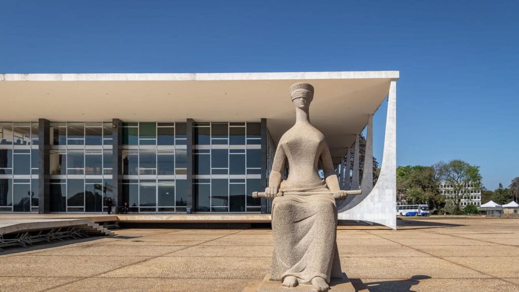 STF aprova efetivação de servidores sem concurso no Brasil!