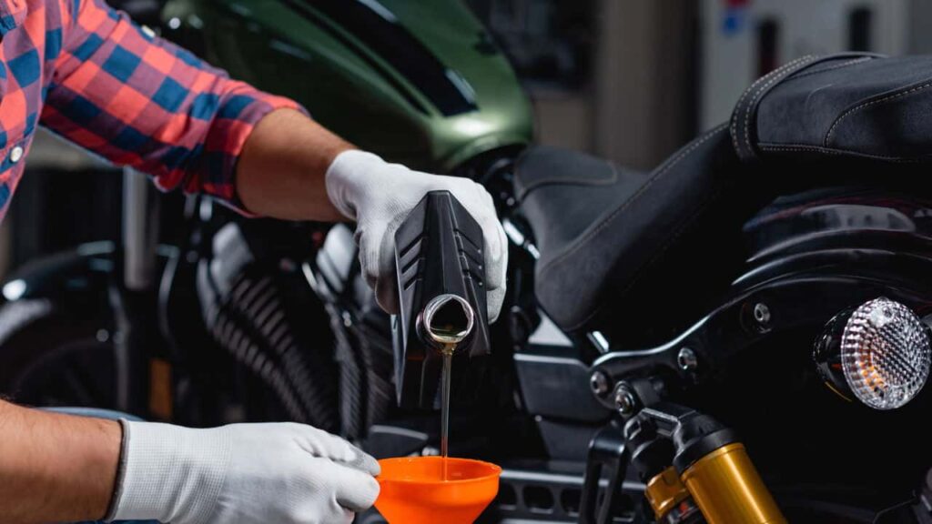 Verifique essa peça da moto para evitar gastos e acidentes