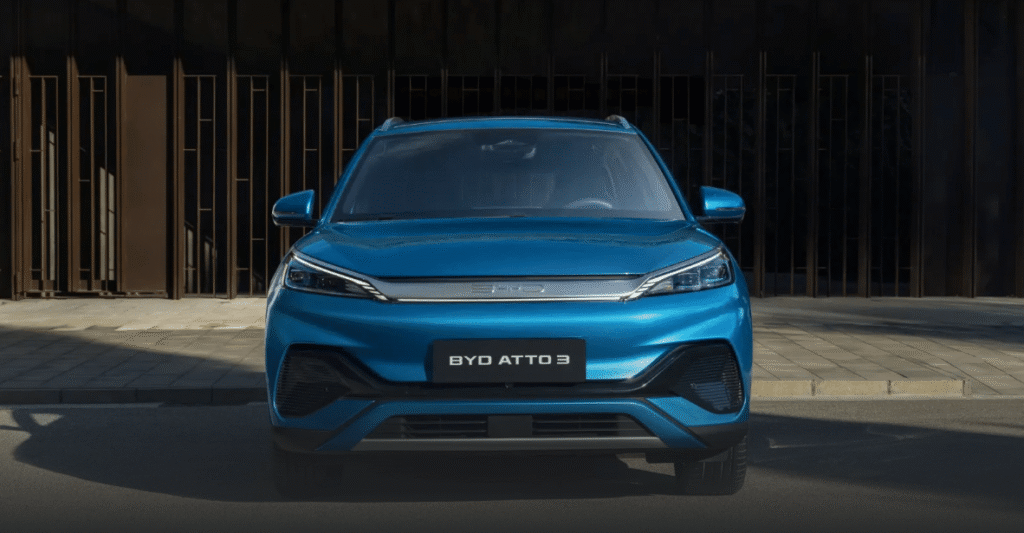 BYD lança modelo que percorre até 510 km por carga