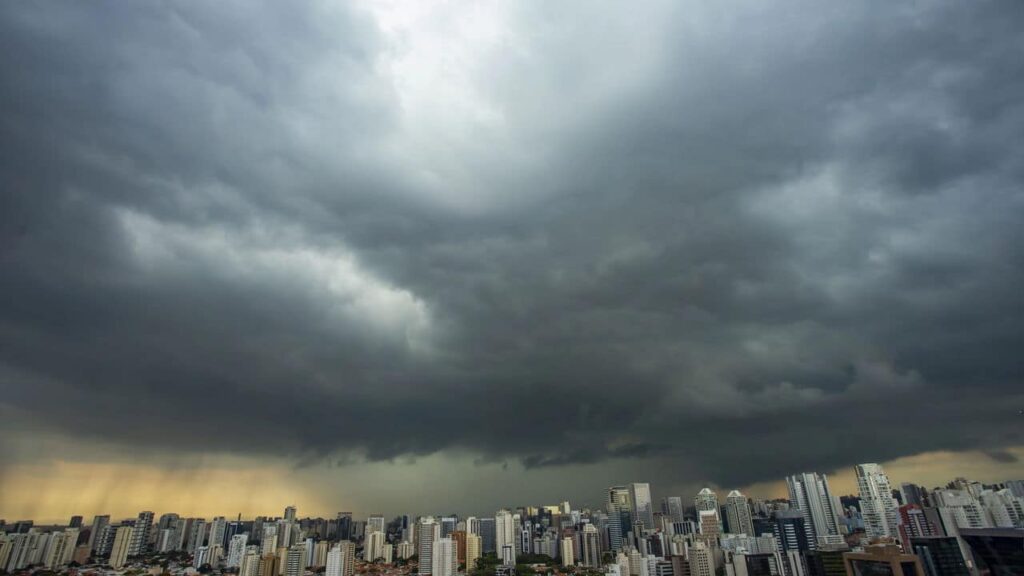Mudanças no clima: prepare-se para chuva e frio no Sudeste
