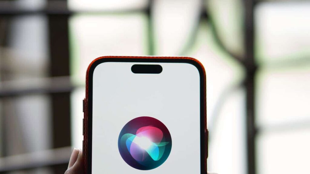 Europa pode substituir a Siri por outro assistente inteligente