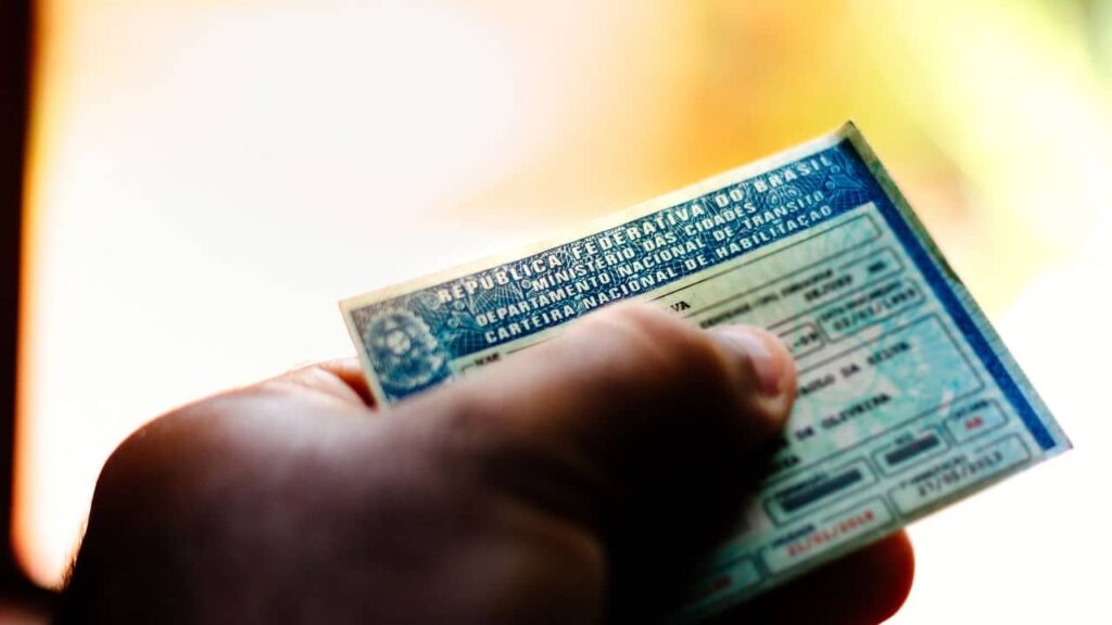 Governo da Bahia realiza distribuição gratuita de CNH -