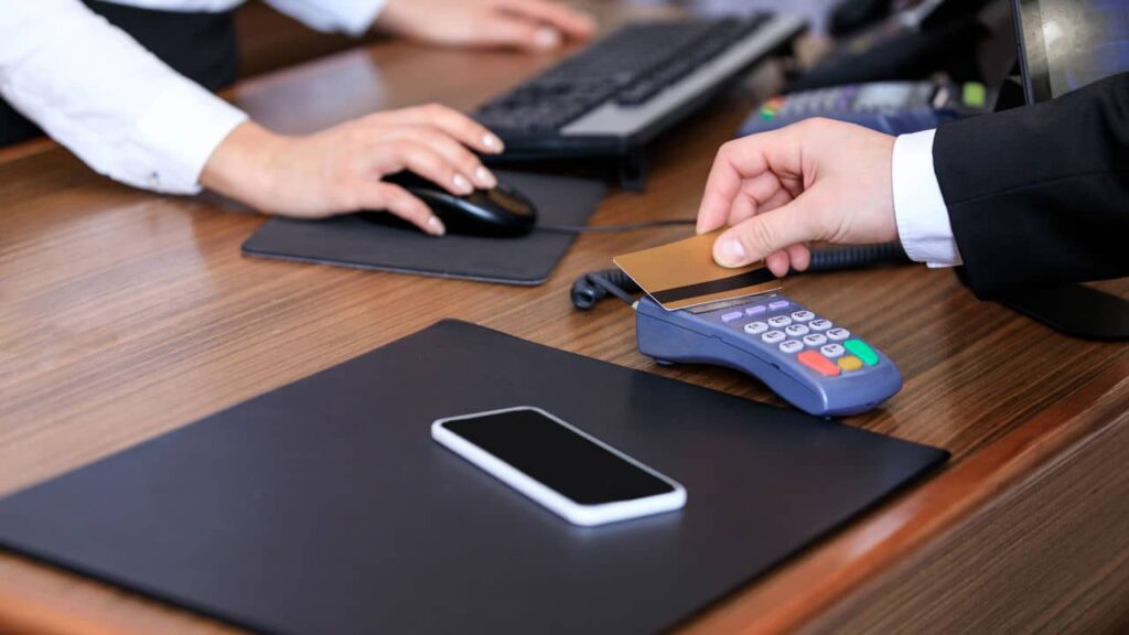 Informar CPF na nota fiscal: vantagens e riscos a considerar