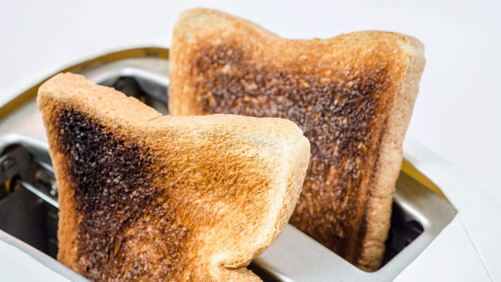 Estudo mostra efeitos de alimentos queimados na saúde -