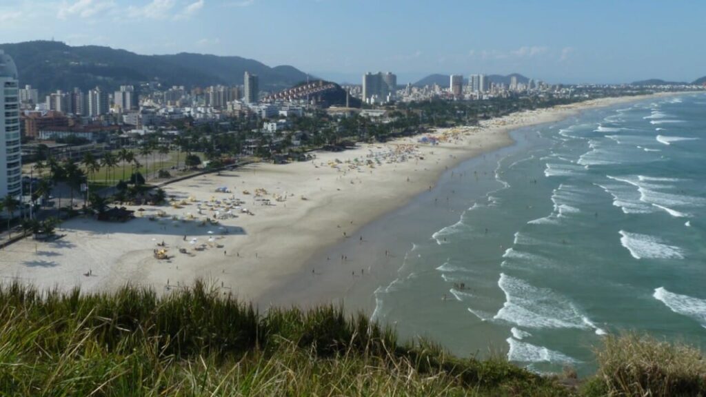 Paraíso no litoral de SP atrai turistas o ano todo -