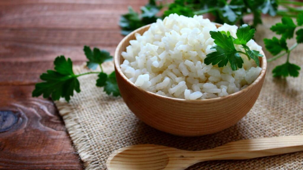 Arroz com menos calorias: técnica que faz a diferença -