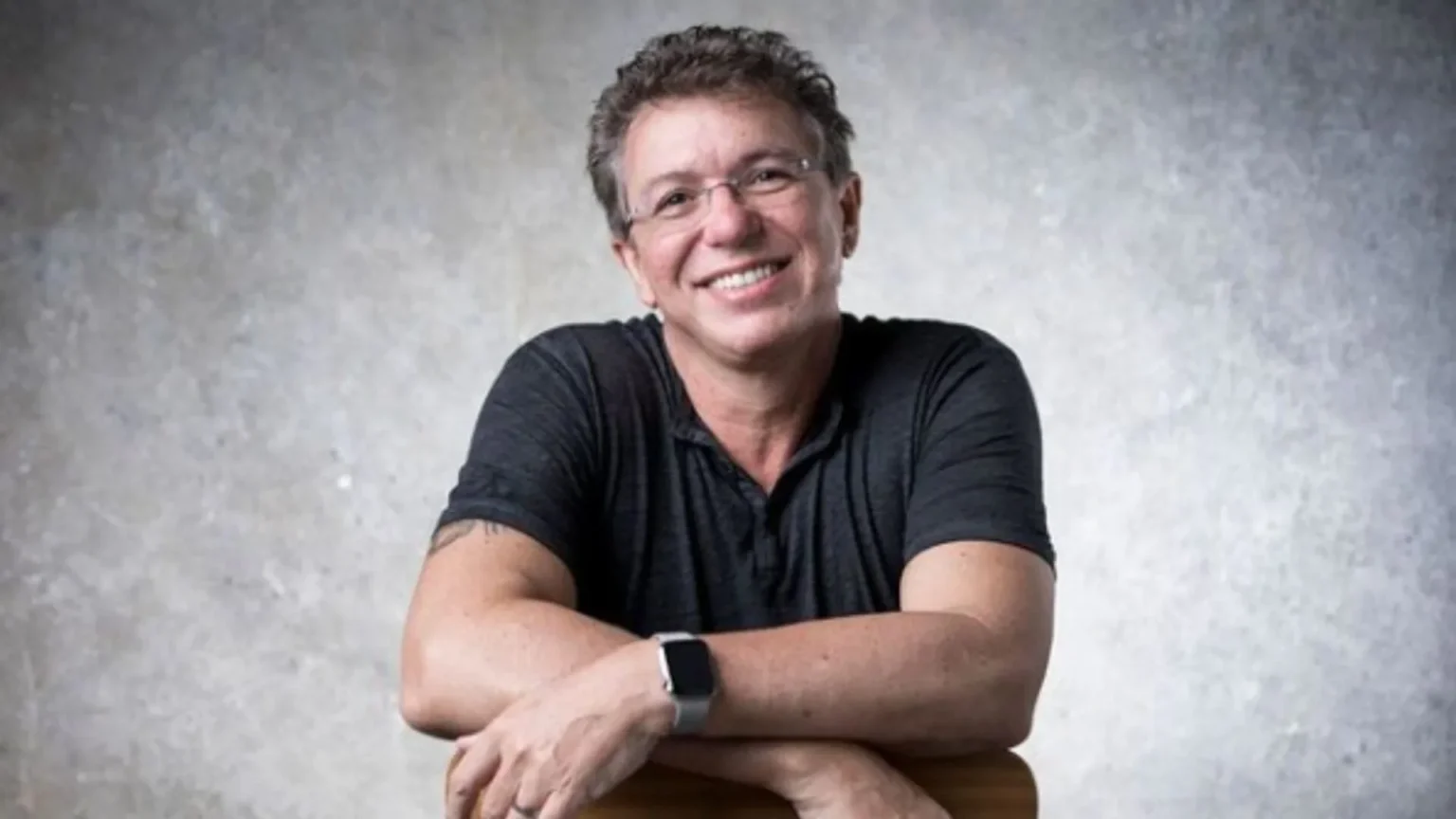 Boninho responde a críticas de Narcisa Tamborindeguy sobre paternidade