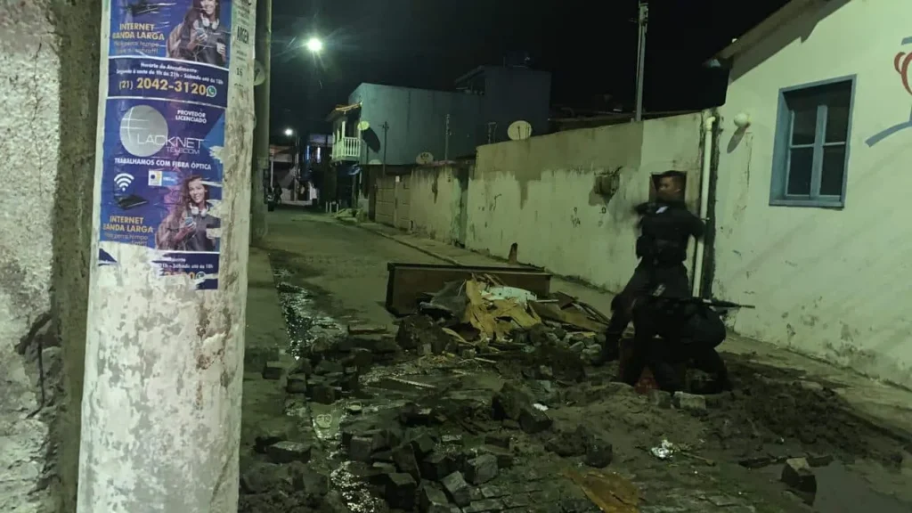 Facções ampliam poder e bloqueiam serviços públicos essenciais