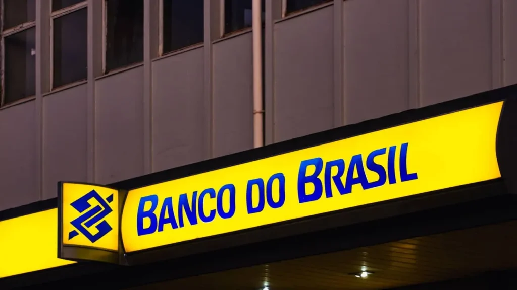 Banco do Brasil anuncia novos concursos para nível médio com salários de R$ 9 mil