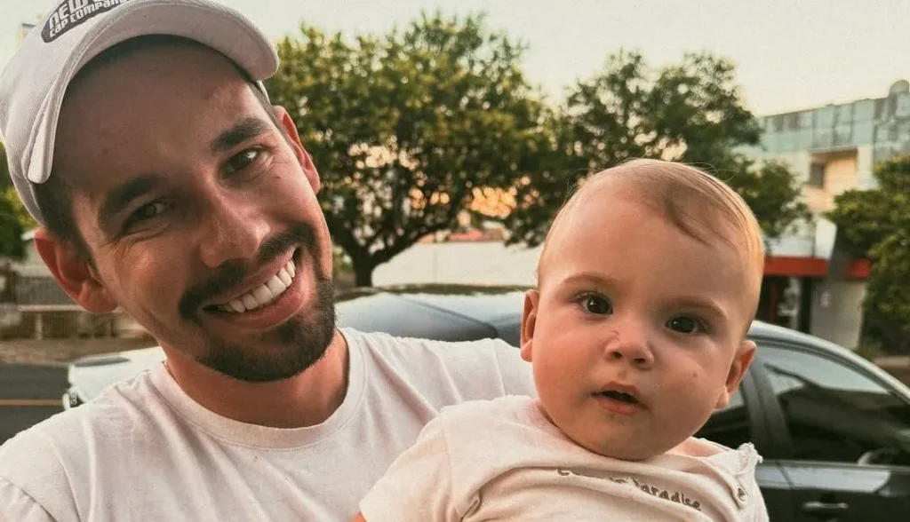 Marido de Isabel Veloso na UTI compartilha foto do filho