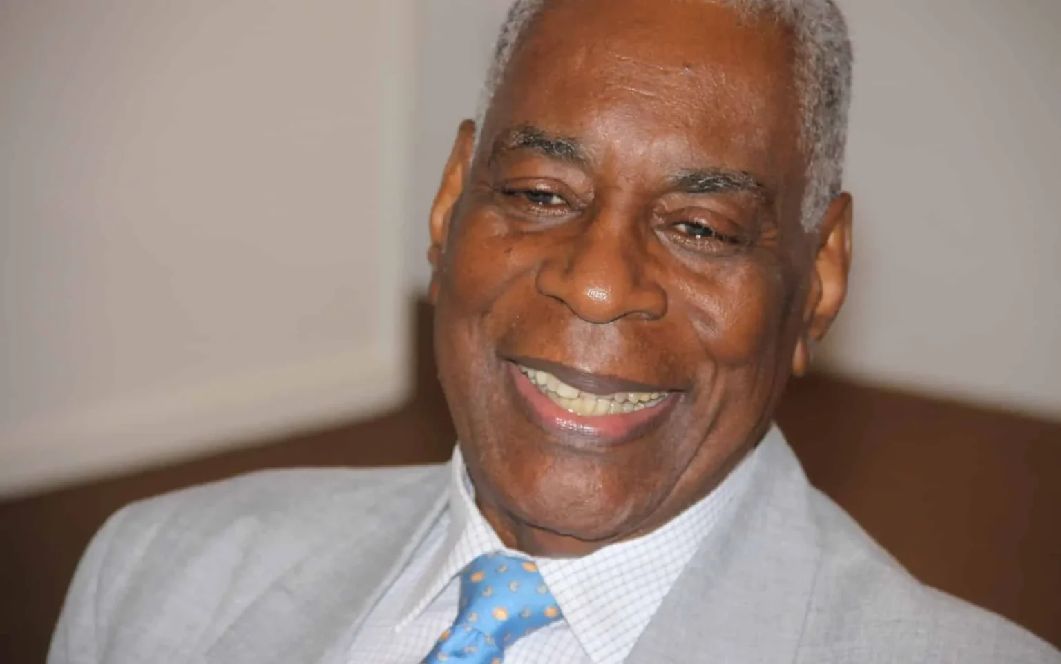 Morre Haroldo Costa, ator e comentarista de carnaval, aos 95 anos