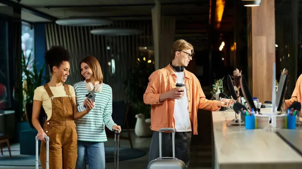 Novas regras de check-in e check-out podem impactar sua hospedagem