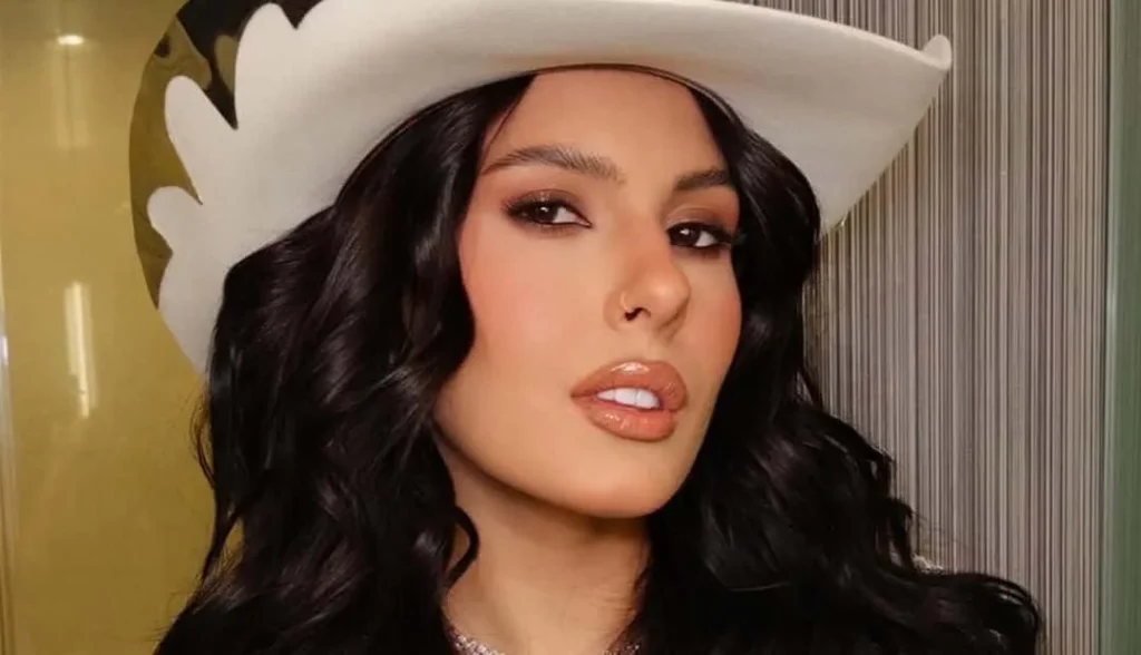 Equipe de Ana Castela se manifesta contra especulações sobre sexualidade