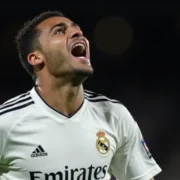 Mbappé é vaiado em retorno ao Real Madrid