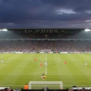 OL vence Rennes por 4 a 2 na Ligue 1