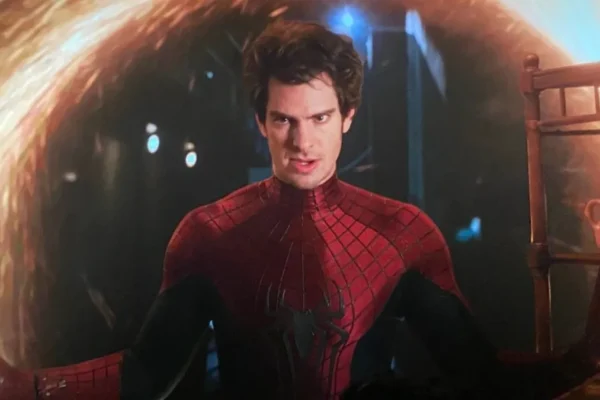 Andrew Garfield reage à cena pós-créditos de 'Um Novo Dia