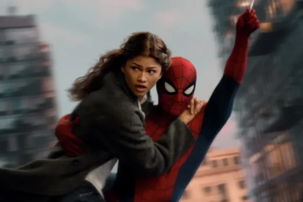 Homem-Aranha quebra recordes com maior estreia da história