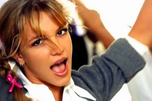 Britney Spears: “Fracassei como mãe” após filho ser ateu