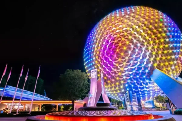 Disney+ encomenda piloto de série 'Spaceship Earth