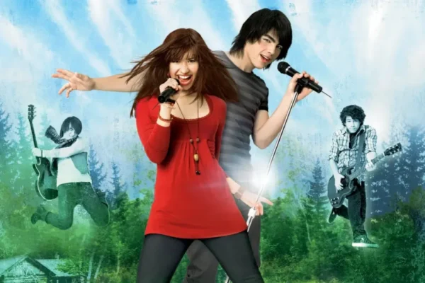 Demi Lovato confirmada em Camp Rock 3; veja 1ª foto